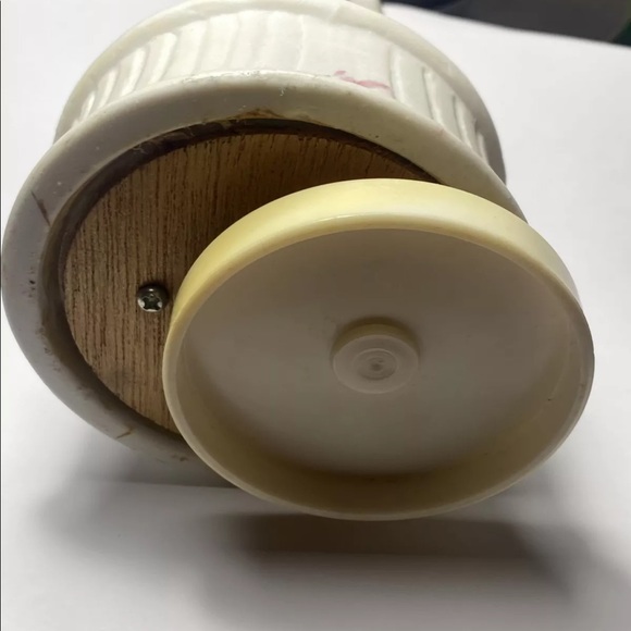 Little Girl Music Box - Picture 3 of 7